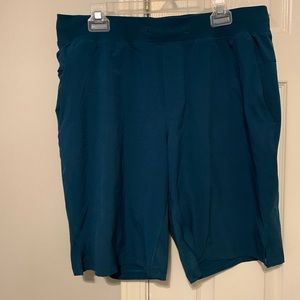 Lululemon THE short 11 inch linerless